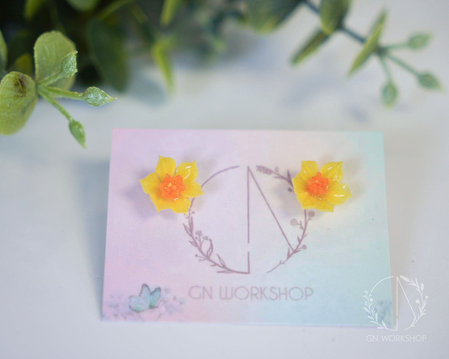 Daffodil Studs - March Birth Flowers