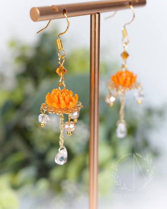 Chrysanthemum Cascade Dangles - November Birth Flowers