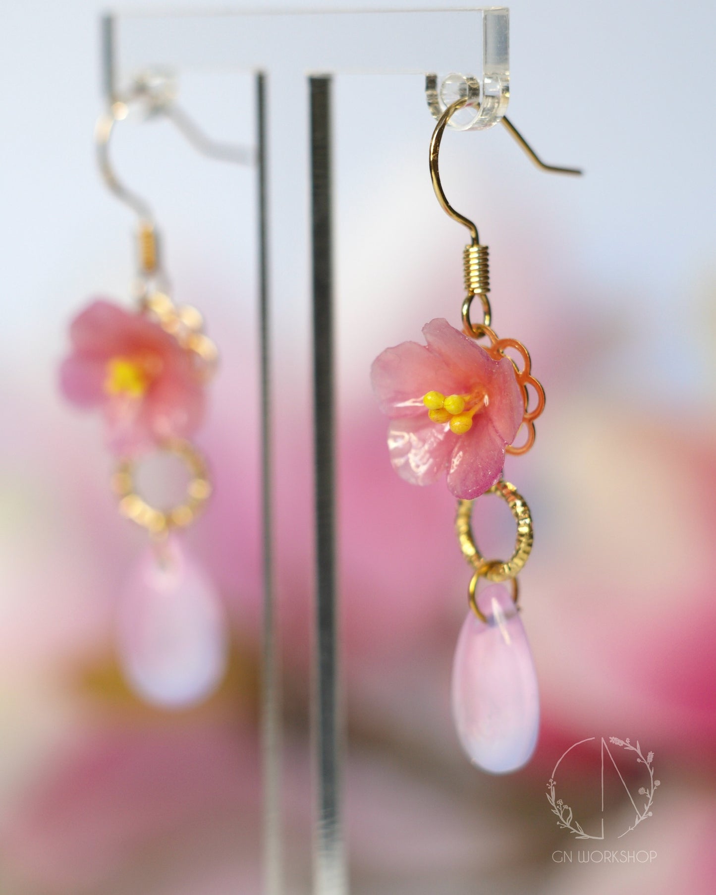 Blooming Dewdrops