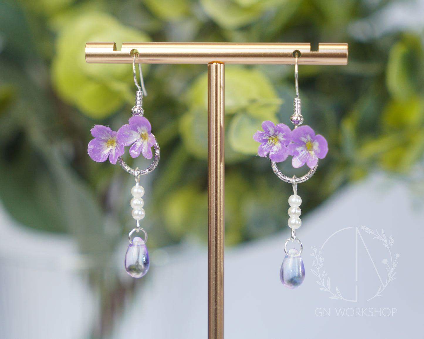Violet Pearl Halo Dangles
- February Birth Flowers