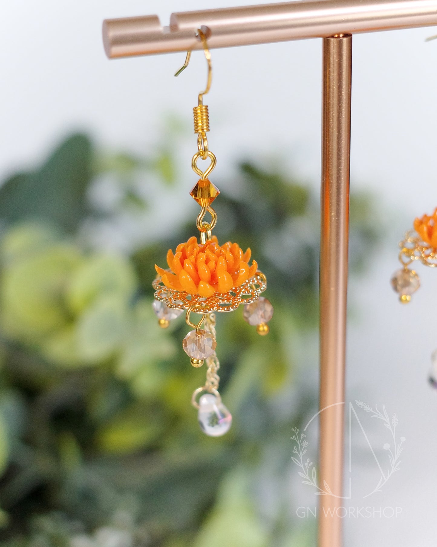 Chrysanthemum Cascade Dangles - November Birth Flowers