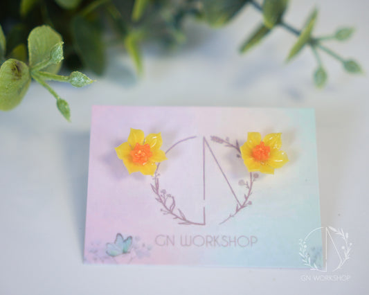 Daffodil Studs - March Birth Flowers