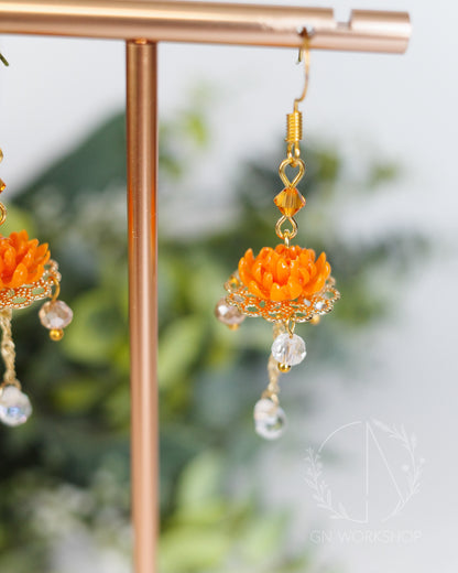 Chrysanthemum Cascade Dangles - November Birth Flowers