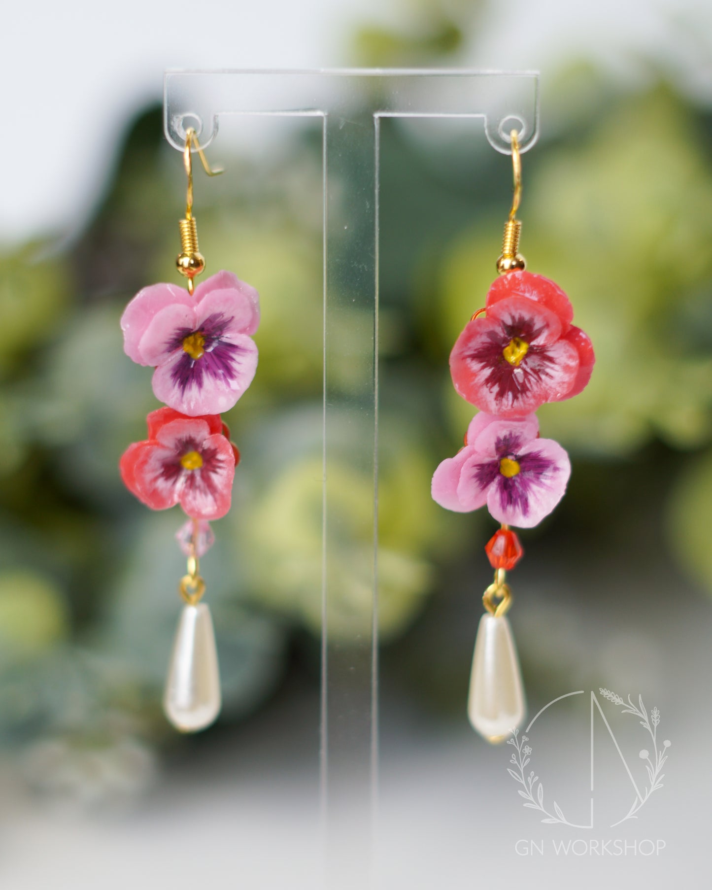 Mirrored Pansy Twins