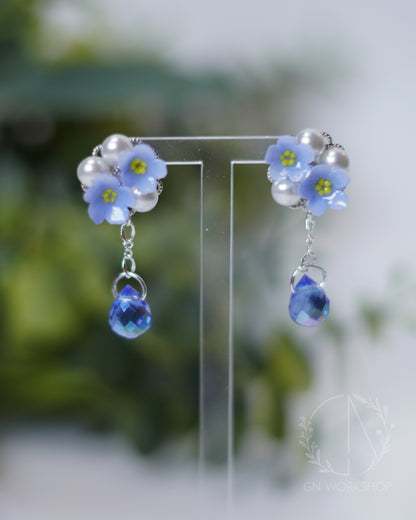 Forget-Me-Not Pearl Bloom (Studs & Dangles)