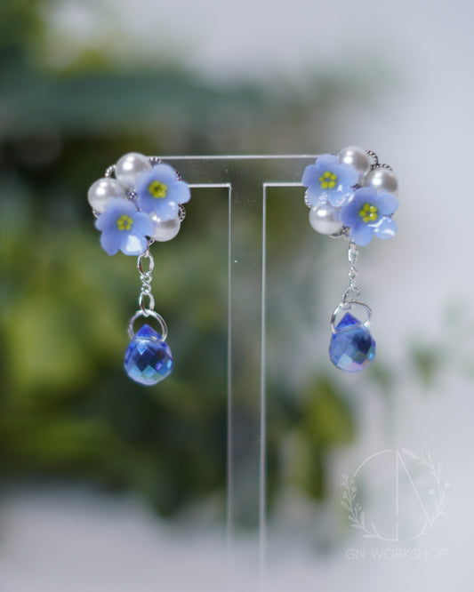 Forget-Me-Not Pearl Bloom (Studs & Dangles)