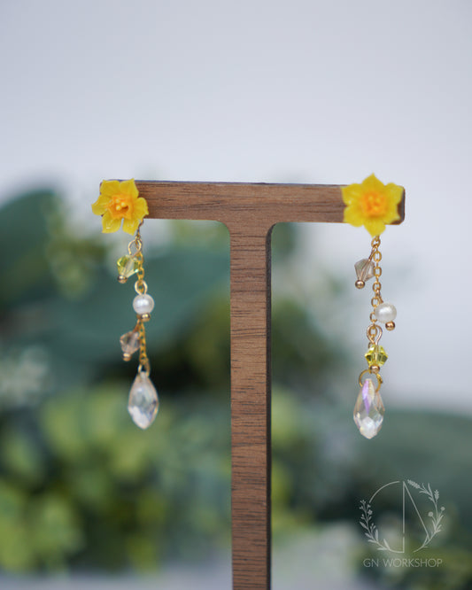 Golden Daffodil Drops - March Birth Flowers