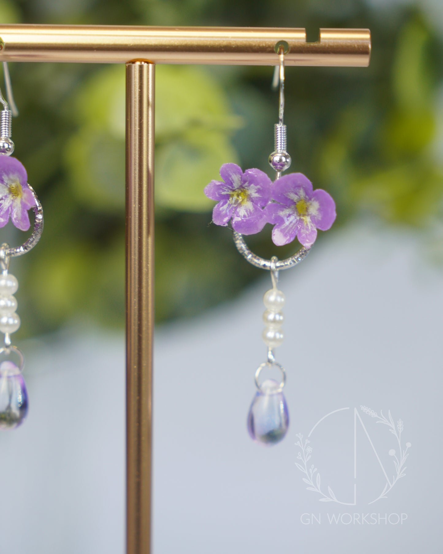 Violet Pearl Halo Dangles
- February Birth Flowers