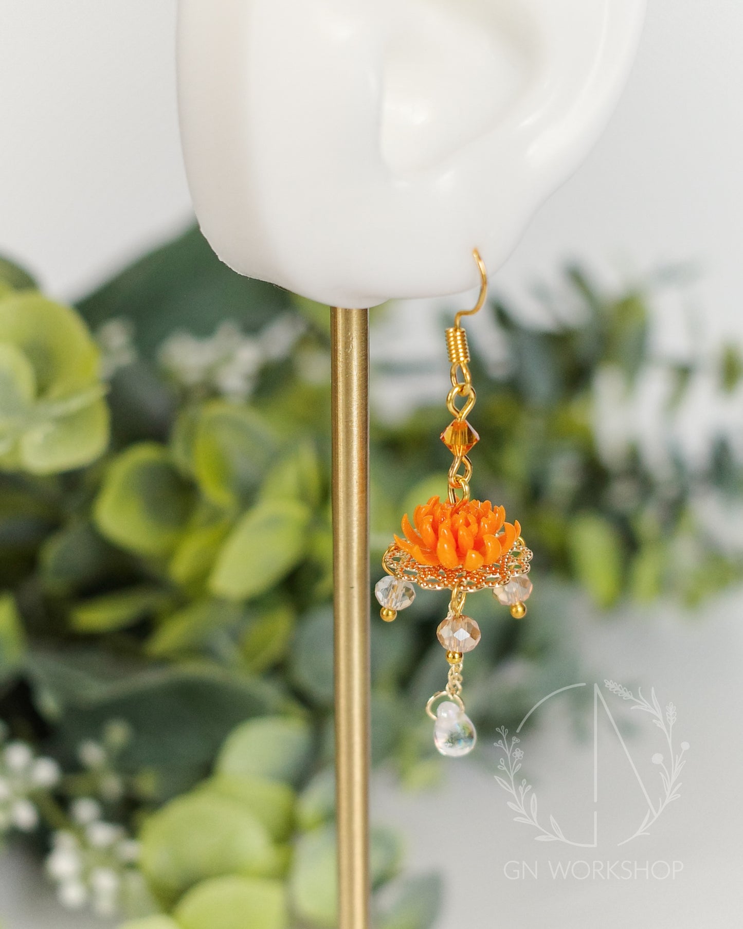 Chrysanthemum Cascade Dangles - November Birth Flowers