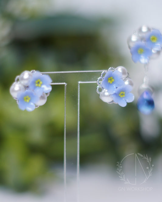 Forget-Me-Not Pearl Bloom (Studs & Dangles)