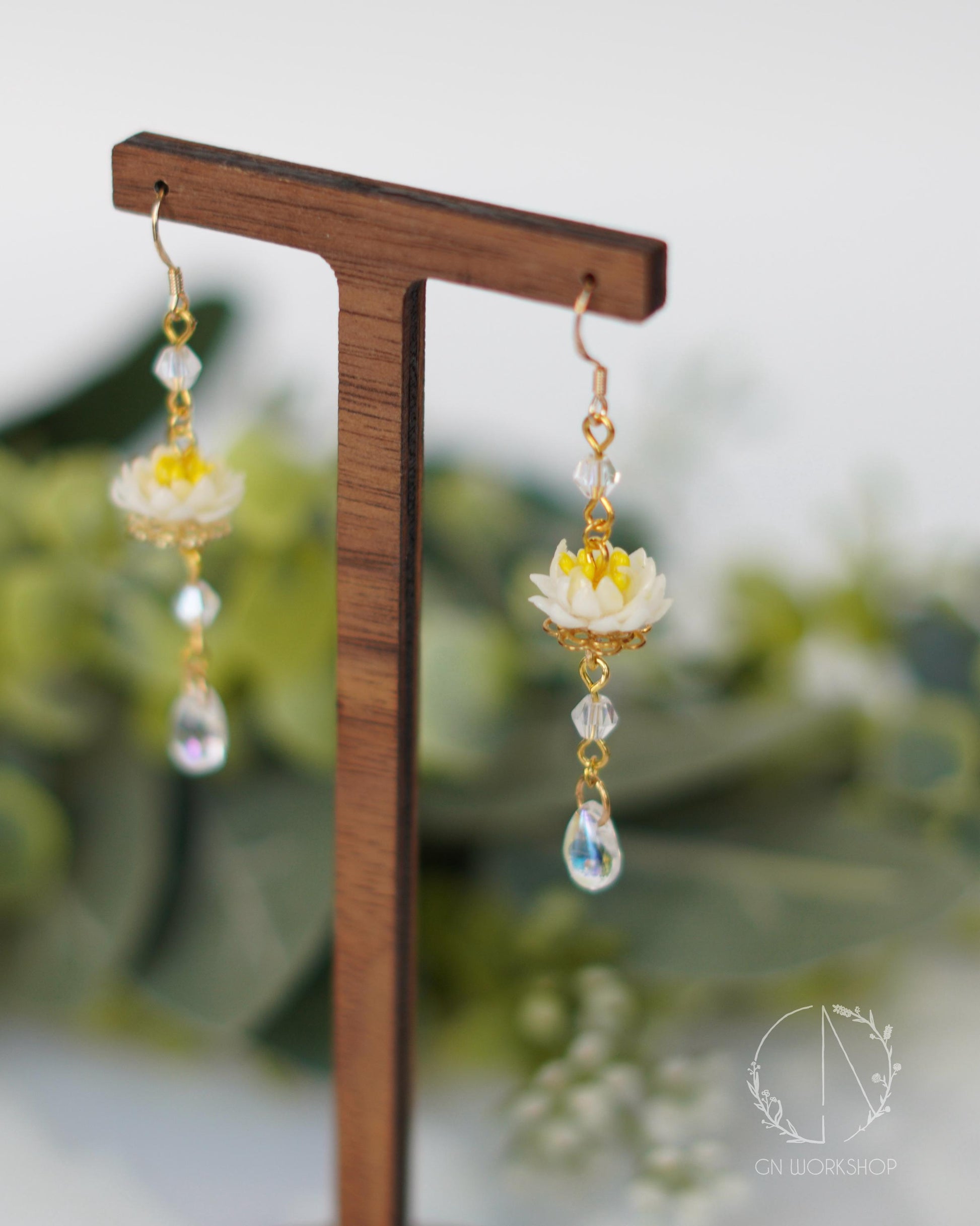 Moonlit Lily Dangles - July Birth Flowers